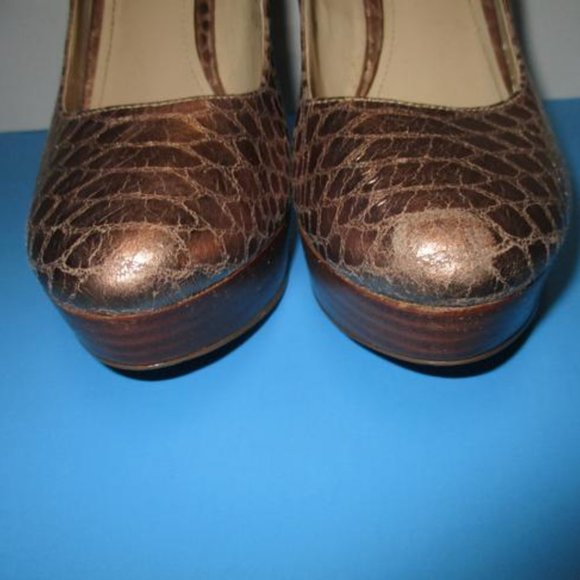 *Enzo Angiolini Copper Almond Toe Metallic Pumps - Picture 3 of 10
